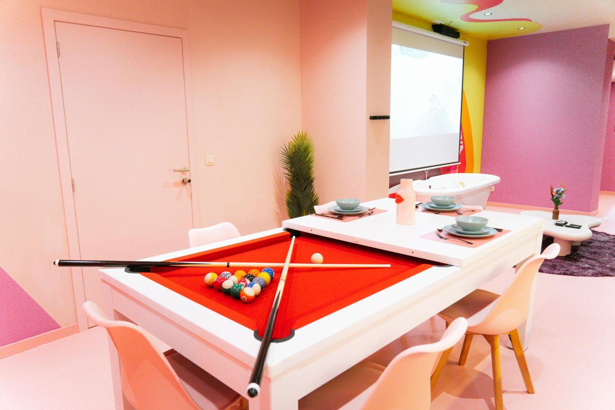 Capsule Girl Power Spa - Balneo - Sauna - Karaoke - Billard - 2 Chambres Charleroi Kültér fotó