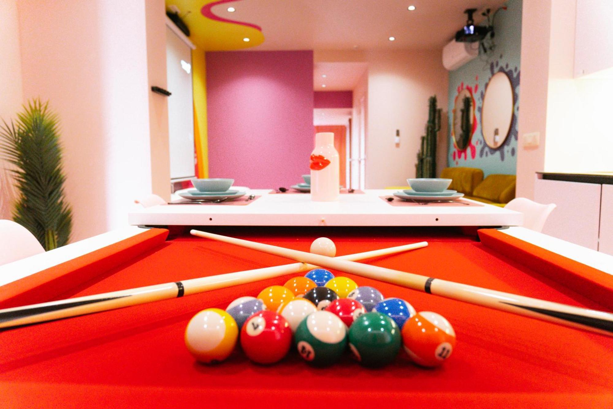 Capsule Girl Power Spa - Balneo - Sauna - Karaoke - Billard - 2 Chambres Charleroi Kültér fotó